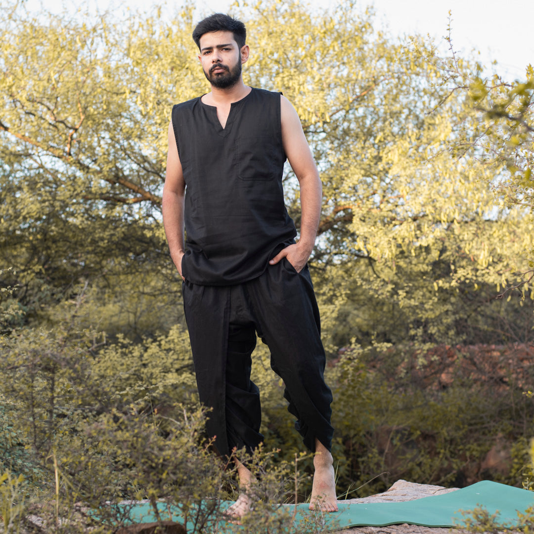 Men’s stylish yoga outfit – cotton black pants and kurta-style top