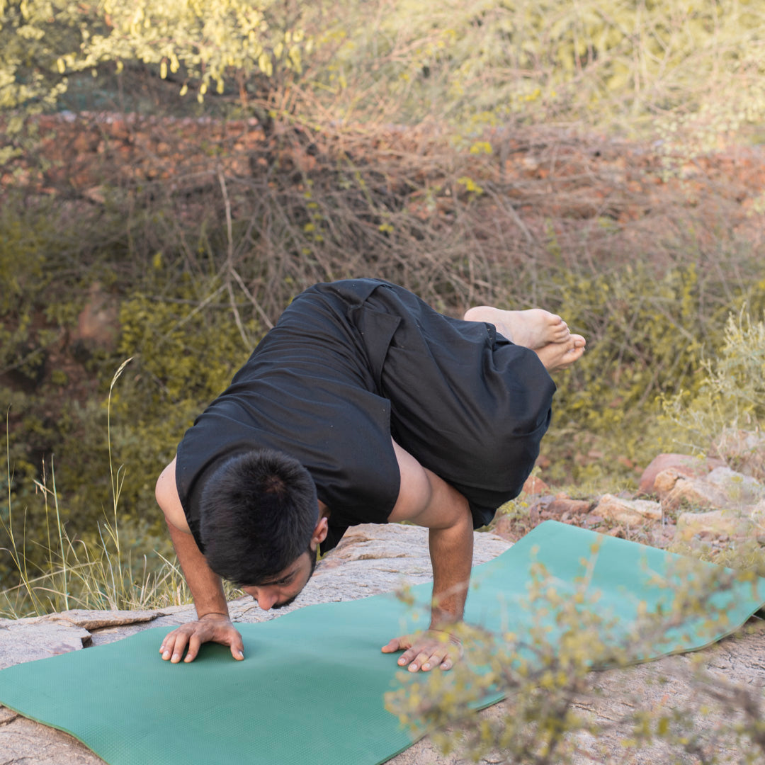 Men Yoga Pants and Yoga Top Set Black -Rajas — view 13