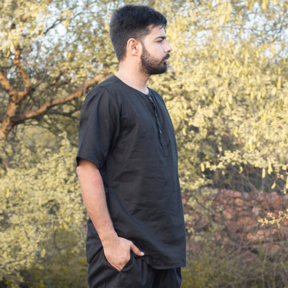 Sattva Yoga Top Black