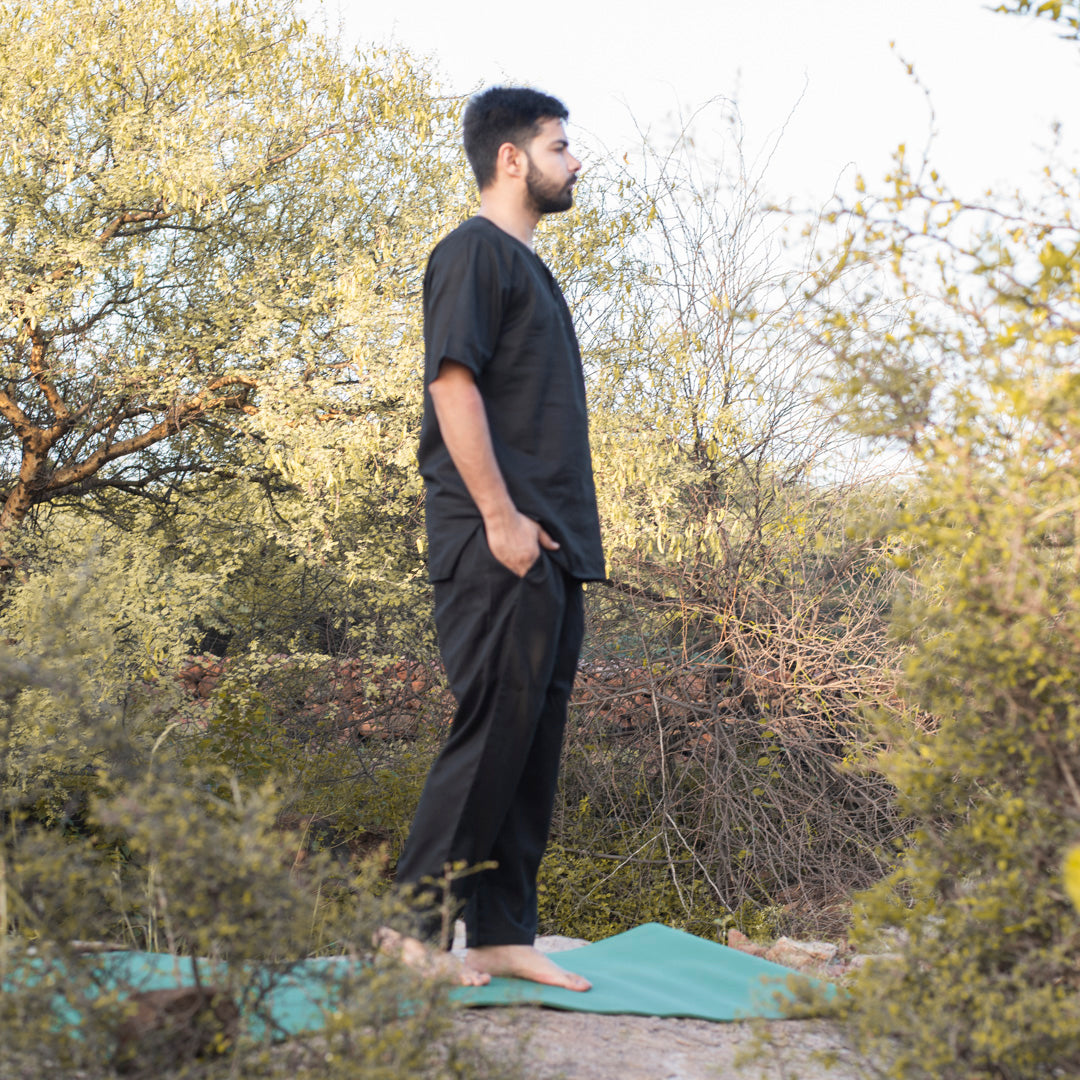 Sattva Yoga Top Black
