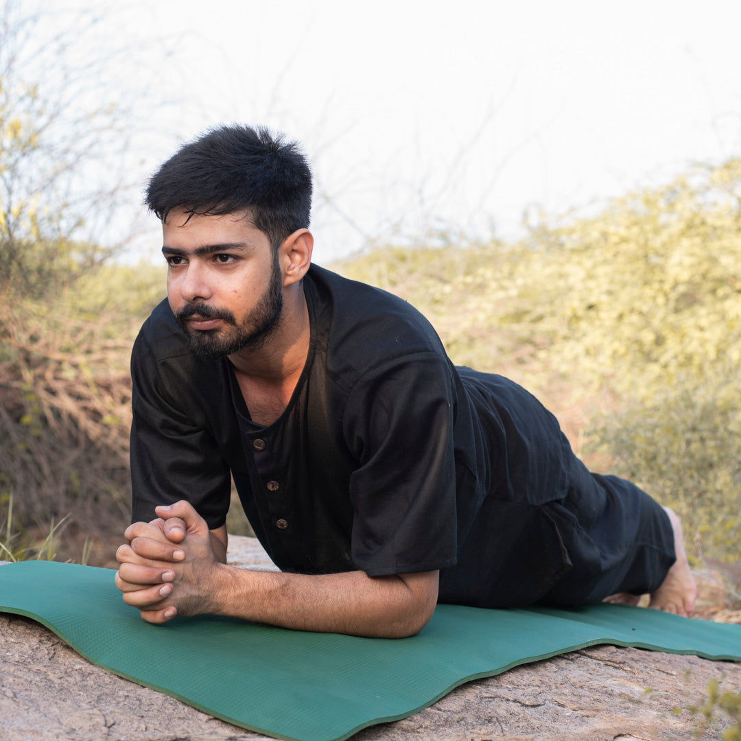 Sattva Yoga Top Black
