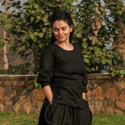 Women Cotton Yoga Top Black -Buddhi |AKISO