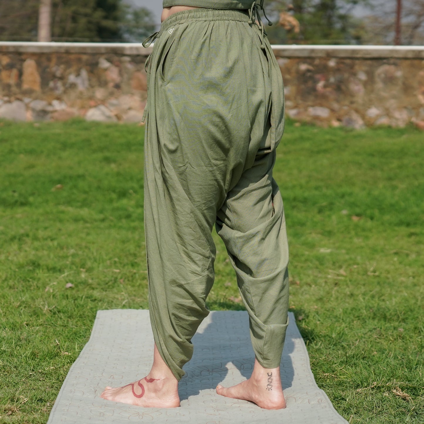 Women Cotton Yoga Pants and Yoga Top Set Green -Akasha