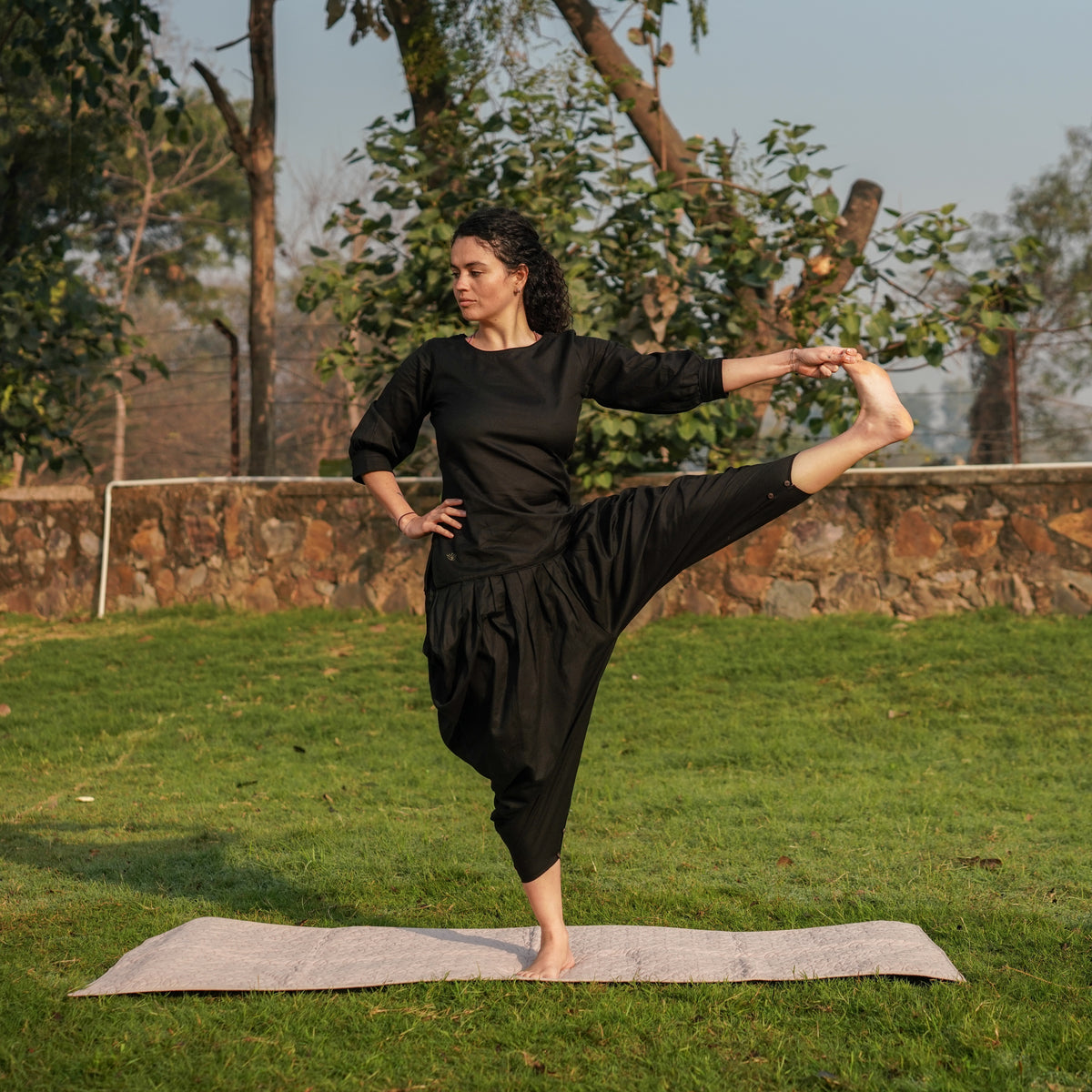 Women Cotton Yoga Pants Black -Buddhi — view 4