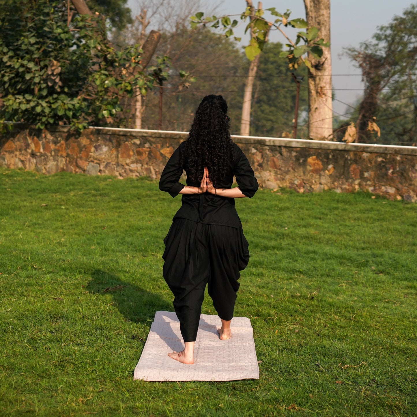 Women Cotton Yoga Pants and Yoga Top Set Black -Buddhi