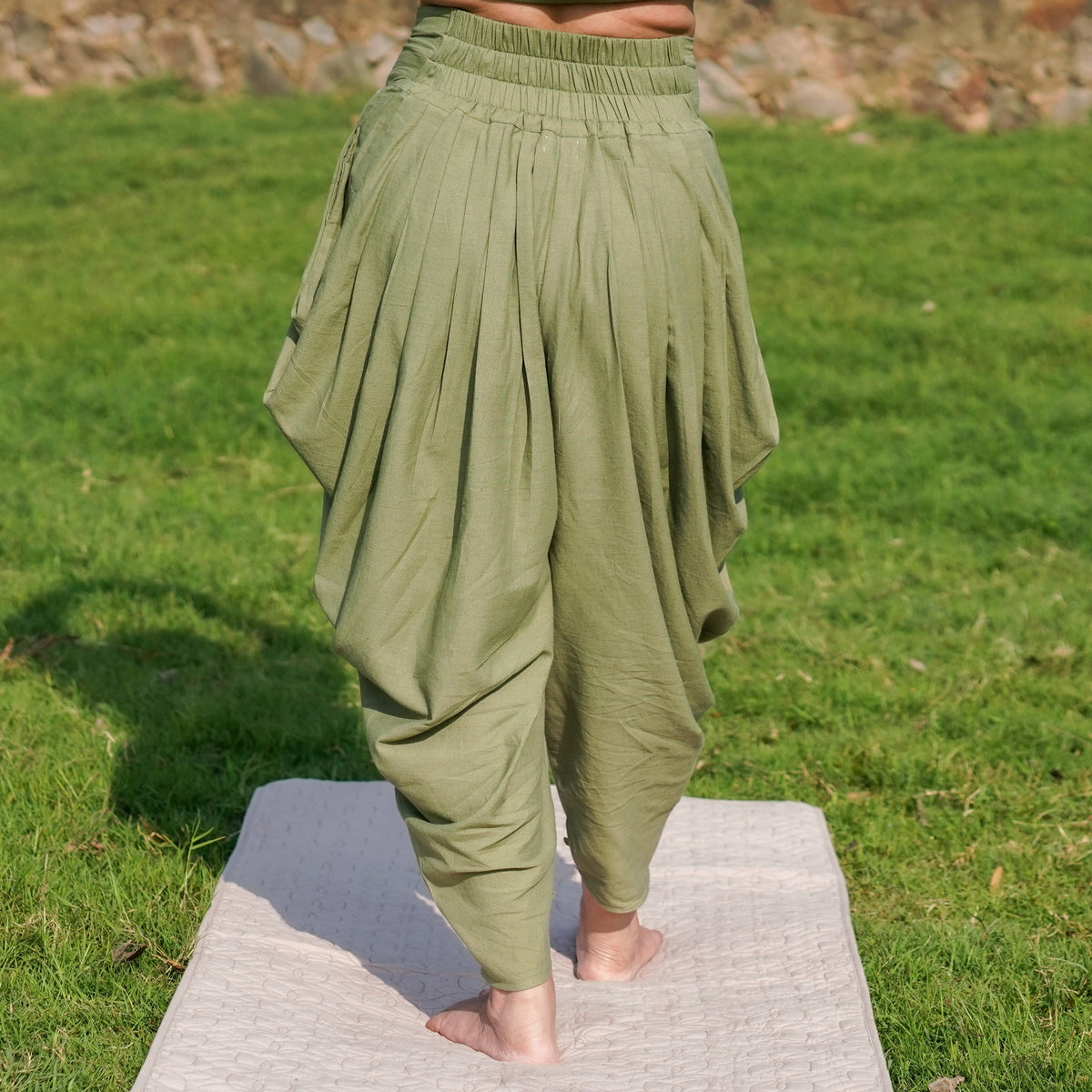 Women Cotton Yoga Pants and Yoga Top Set Green -Buddhi — view 17