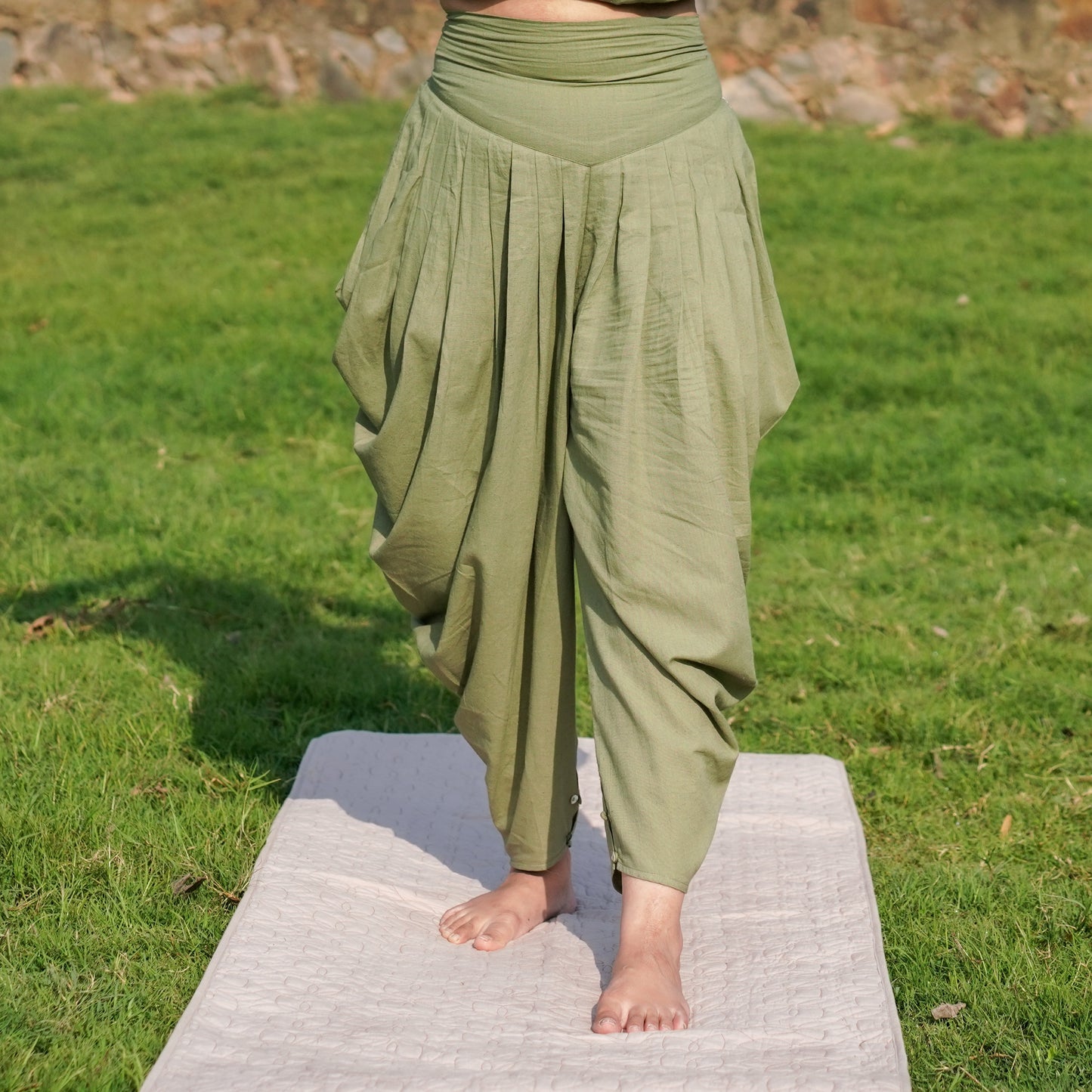 Women Cotton Yoga Pants Green -Buddhi |AKISO