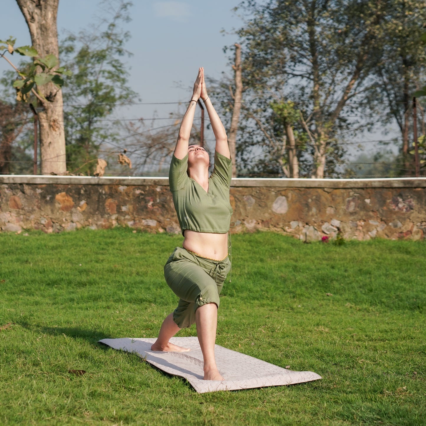 Women Cotton Yoga Top Green -Apas
