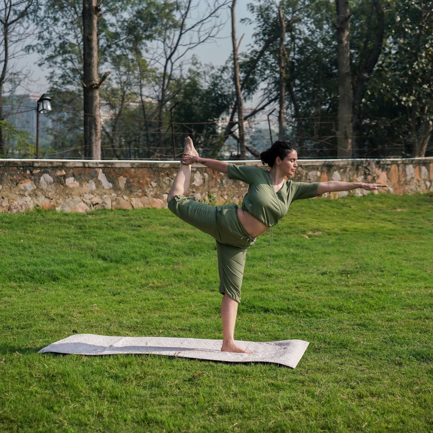 Women Cotton Yoga Top Green -Apas