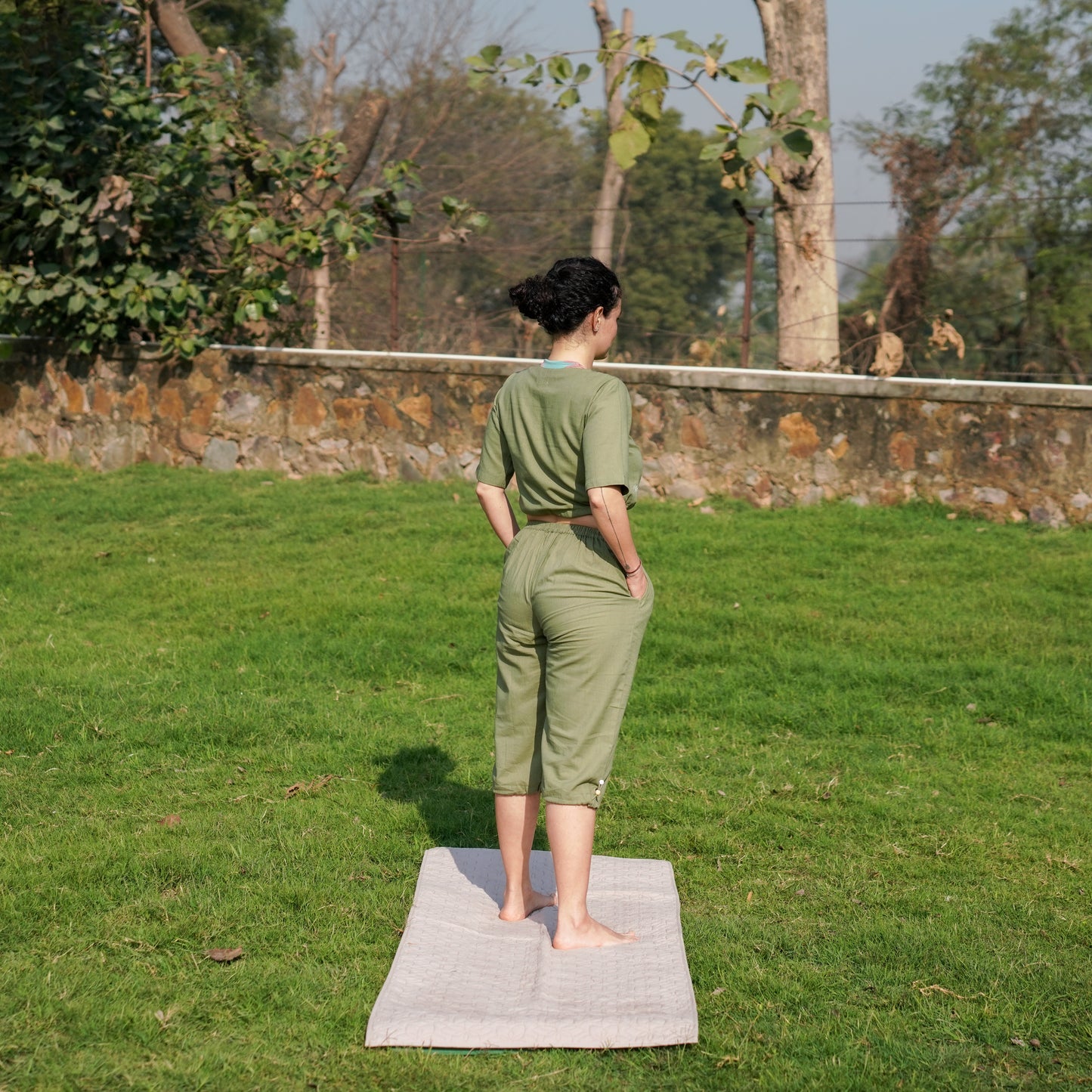 Women Cotton Yoga Pants and Yoga Top Set Green -Apas