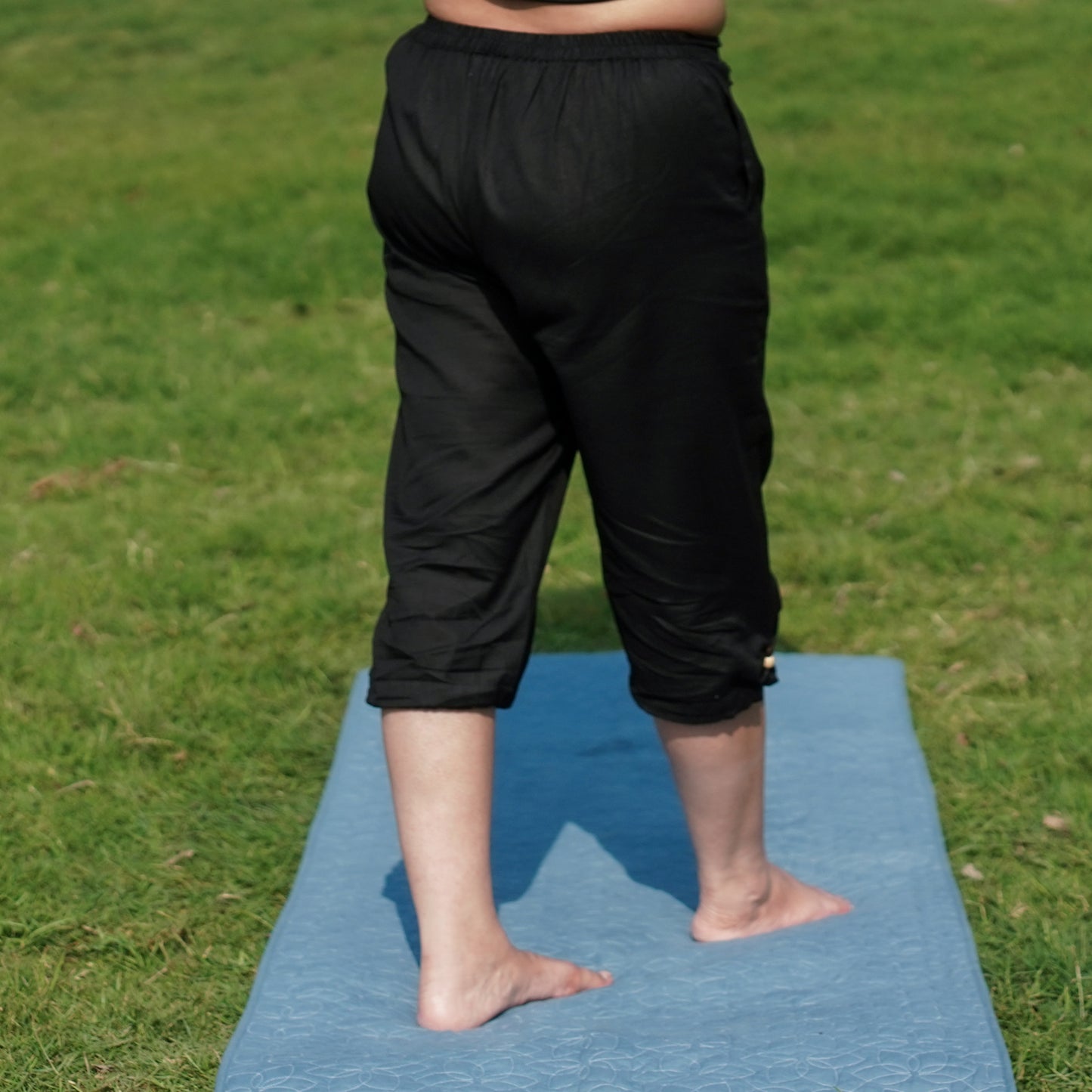 Women Cotton Yoga Pants and Yoga Top Set Black -Apas