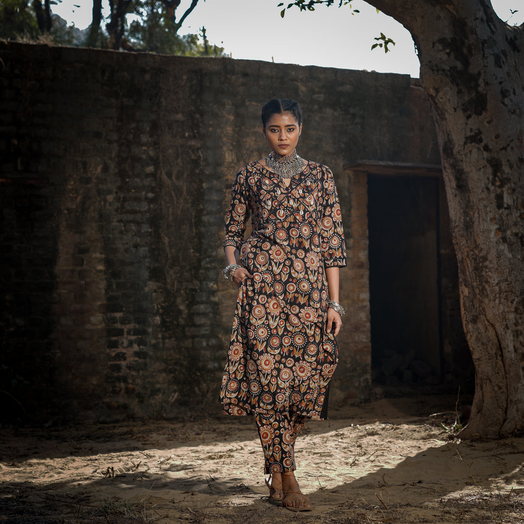 Black Block Printed Straight Kurta With Embroidery Detail On Yoke