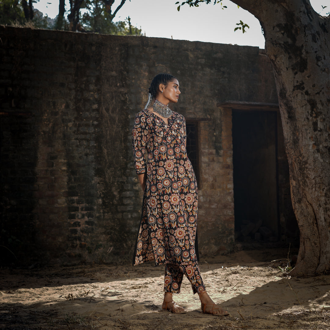 Black Block Printed Straight Kurta With Embroidery Detail On Yoke