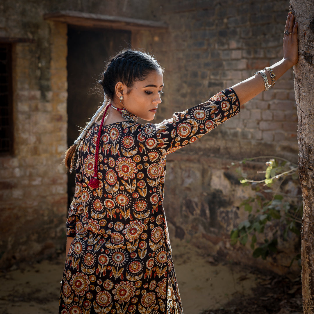 Black Block Printed Straight Kurta With Embroidery Detail On Yoke