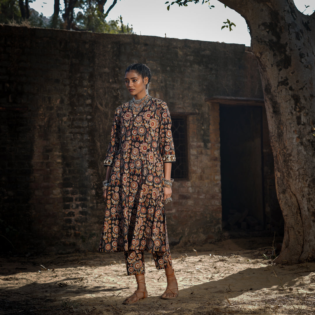 Black Block Printed Panelled Kurta With Embroidery Detail