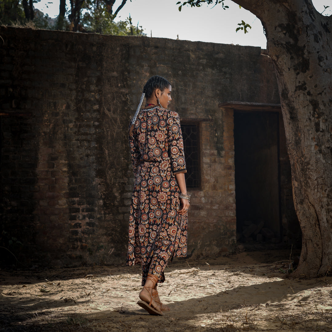 Black Block Printed Straight Kurta With Hand Embroidered Detail