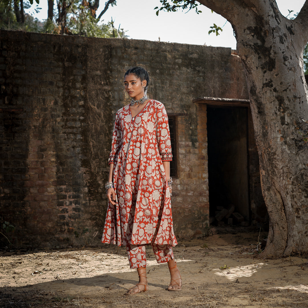 Brick Red Block Printed Panelled Kurta With Embroidery Detail and Straight Pants Set ( Set Of 2 )