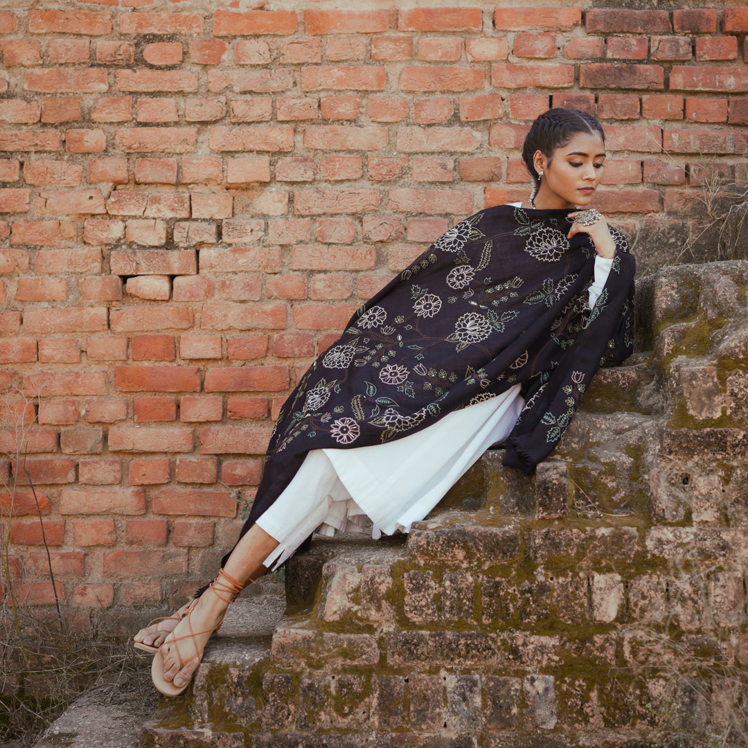 GARDENIA REVERIE - BLACK