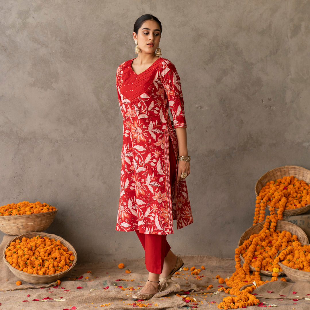 Red block printed pintuck detail with side slits kurta set with dupatta