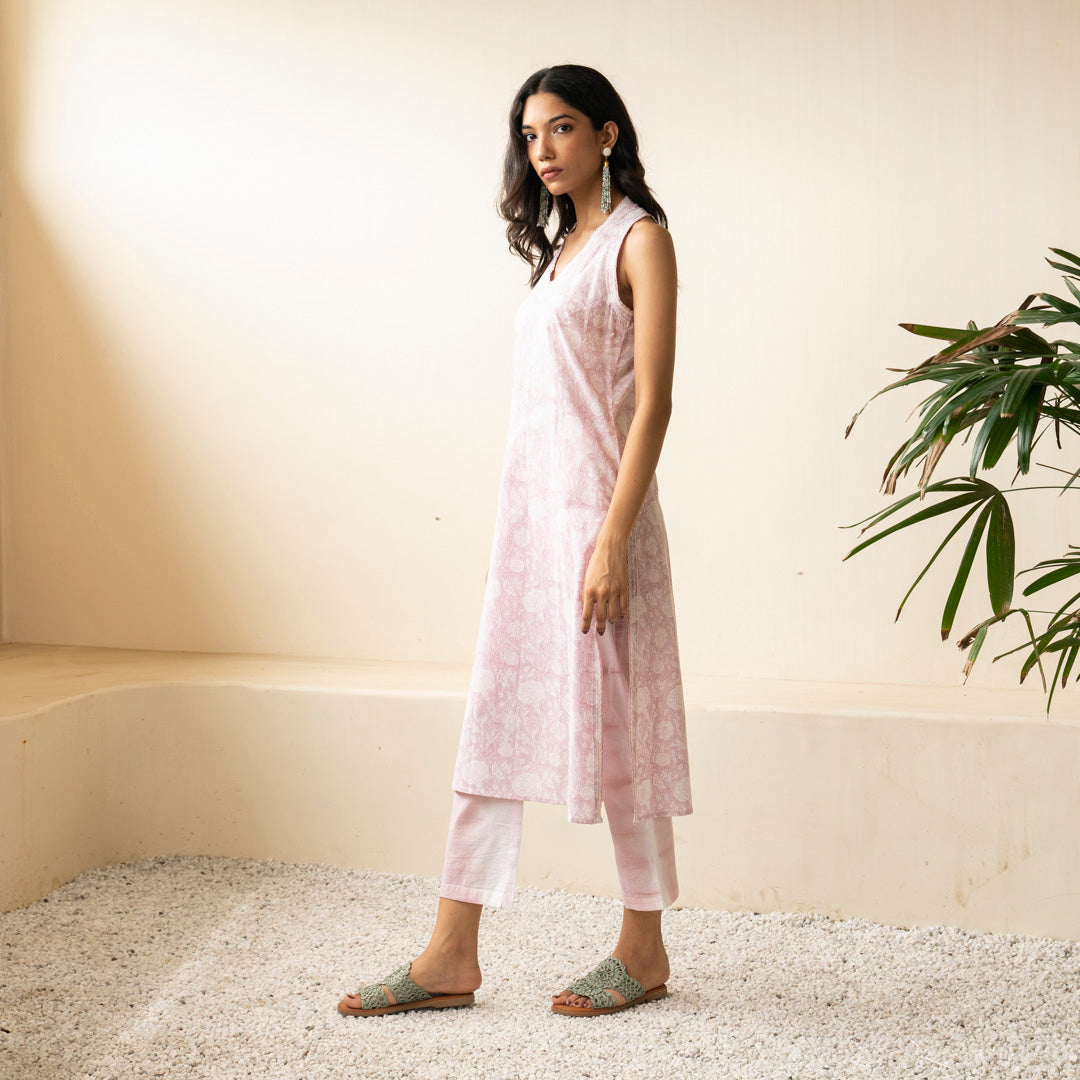 Blush Pink hand block printed sleevless kurti with side slits