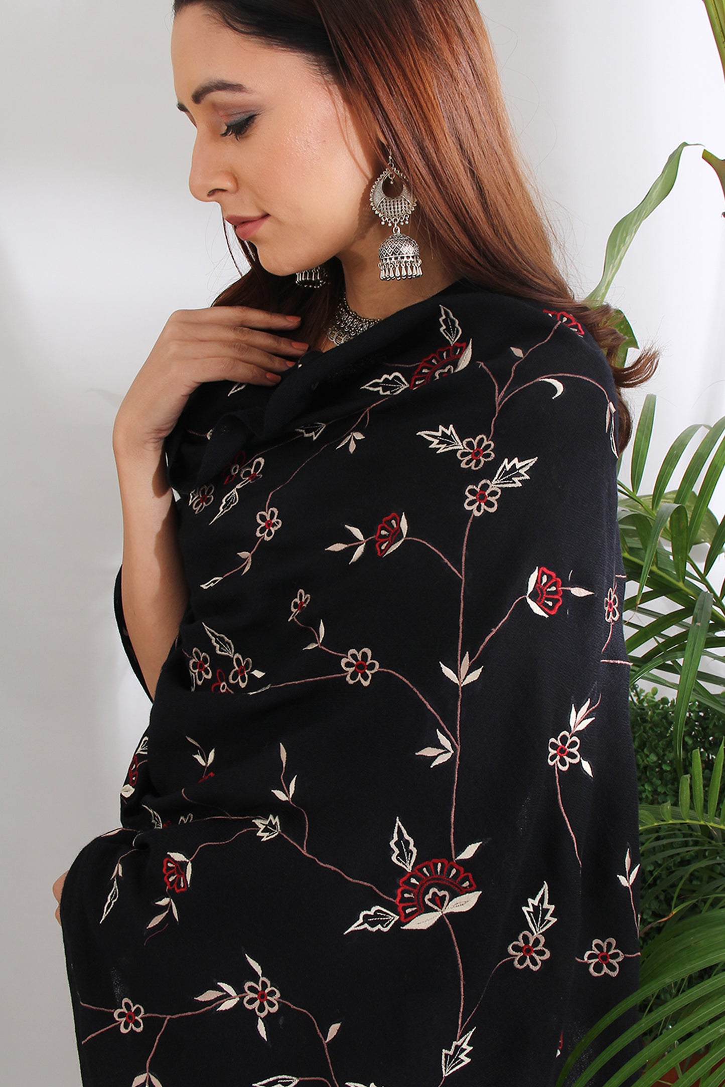 AVRIL SPRING - BLACK