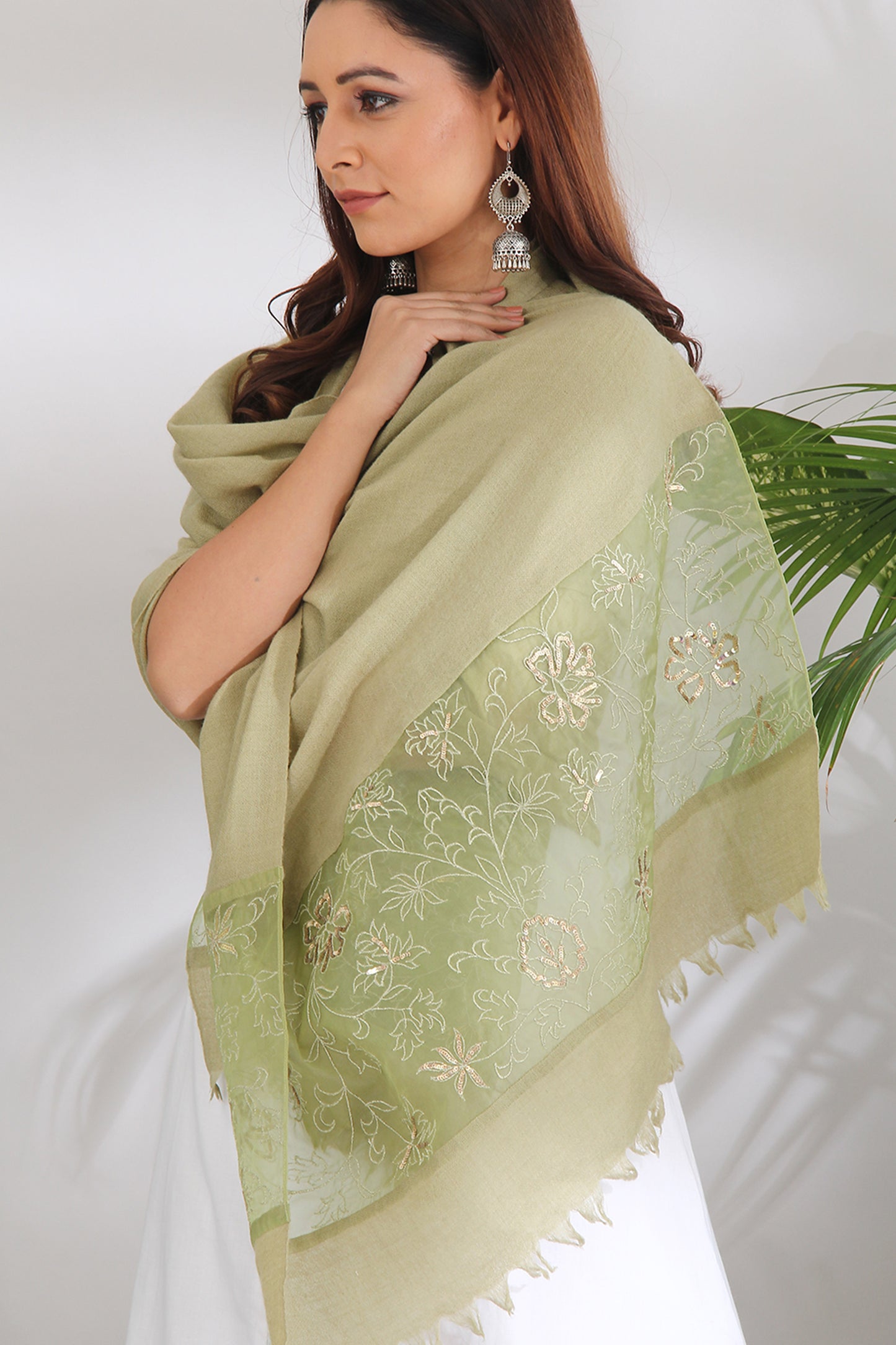 LEAF GREEN DELIGHT SHAWL