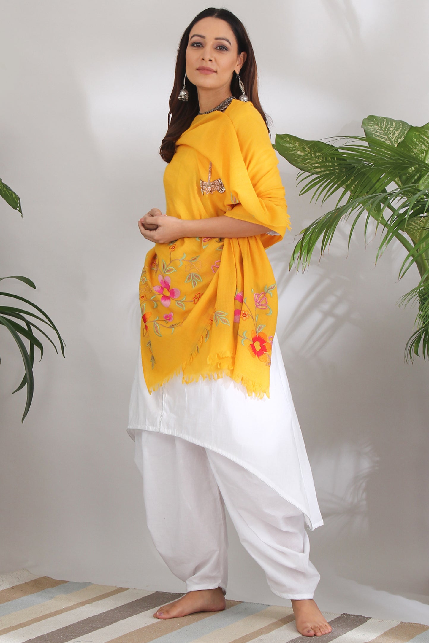 SPRING DREAM YELLOW SHAWL