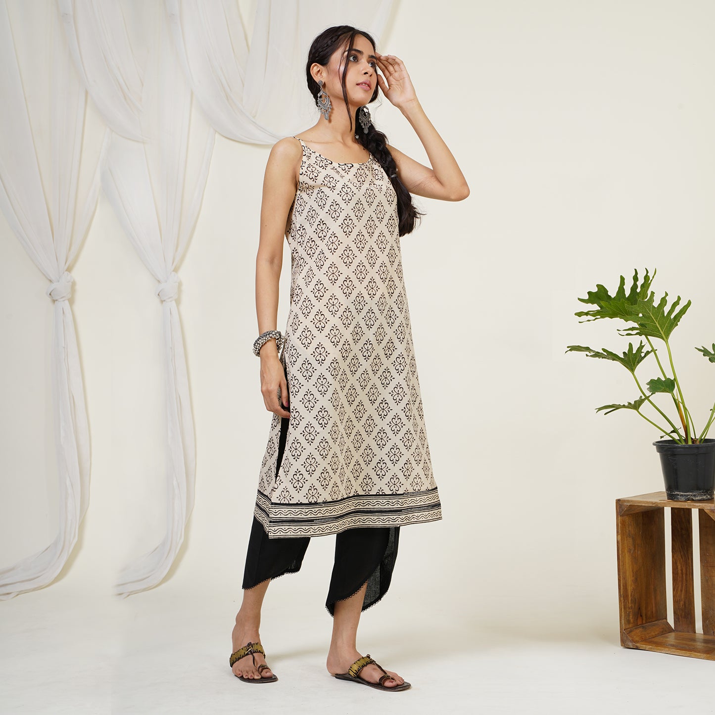 Easy Peasy Kurta - Black & White