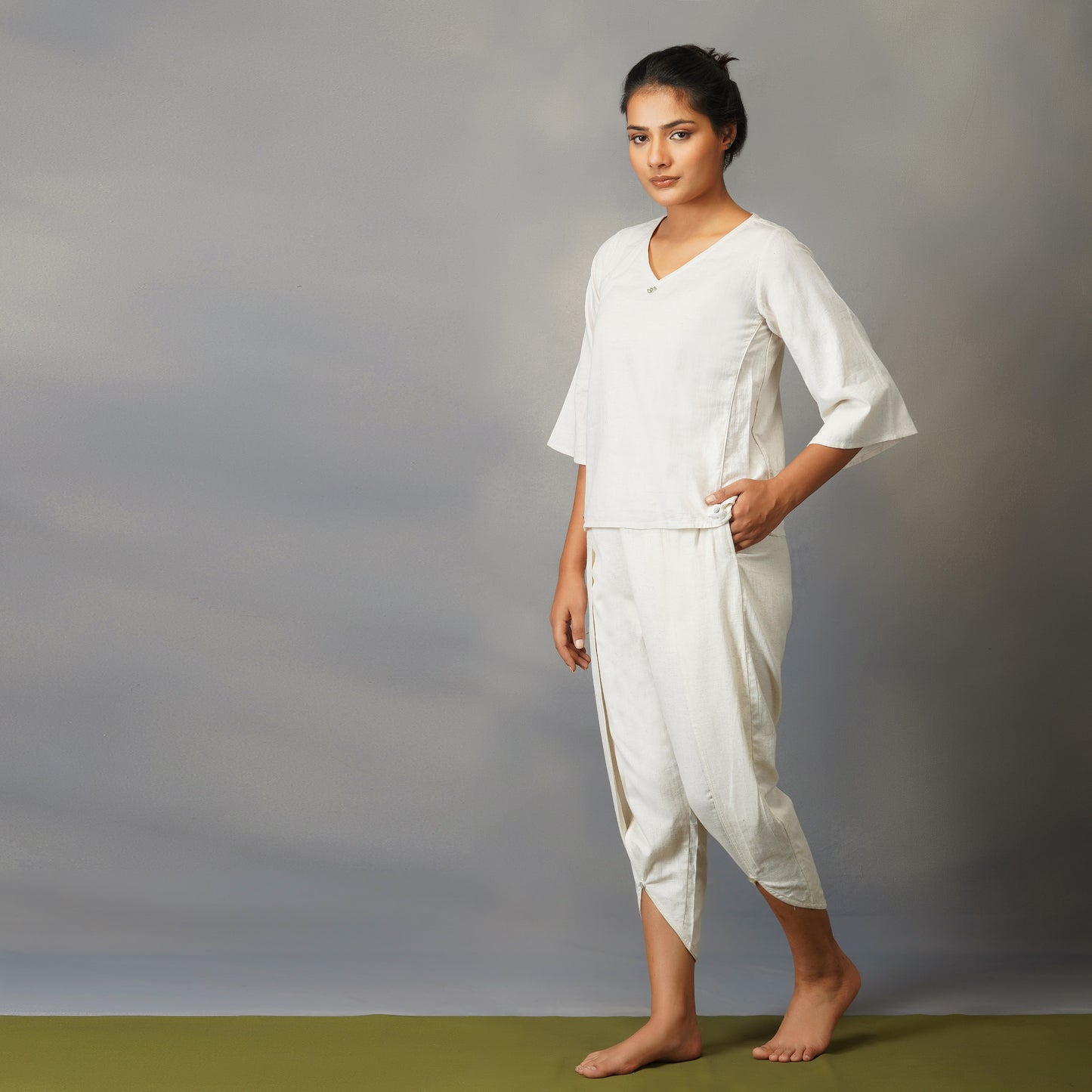 Women Cotton Yoga Pants and Yoga Top Set White -Surya |AKISO