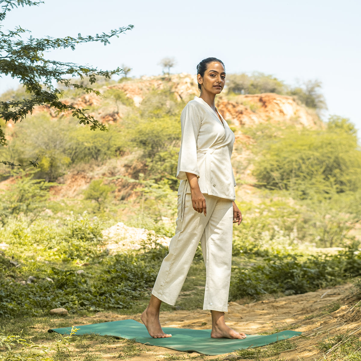 Women Cotton Yoga Pants and Yoga Top Set White -Dharma — view 7