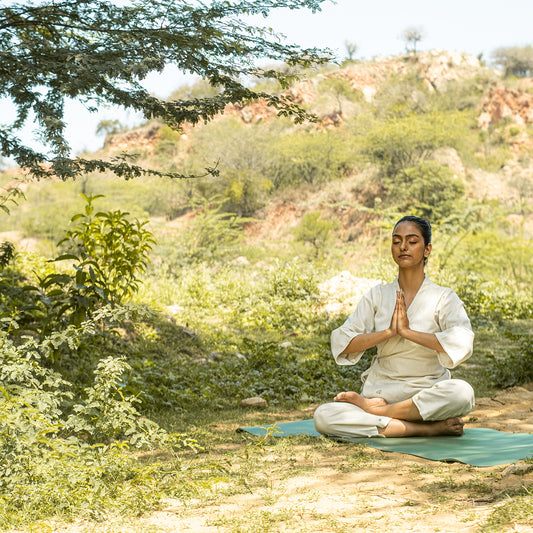 White Cotton Yoga Pants and Top Set-Dharma |AKISO