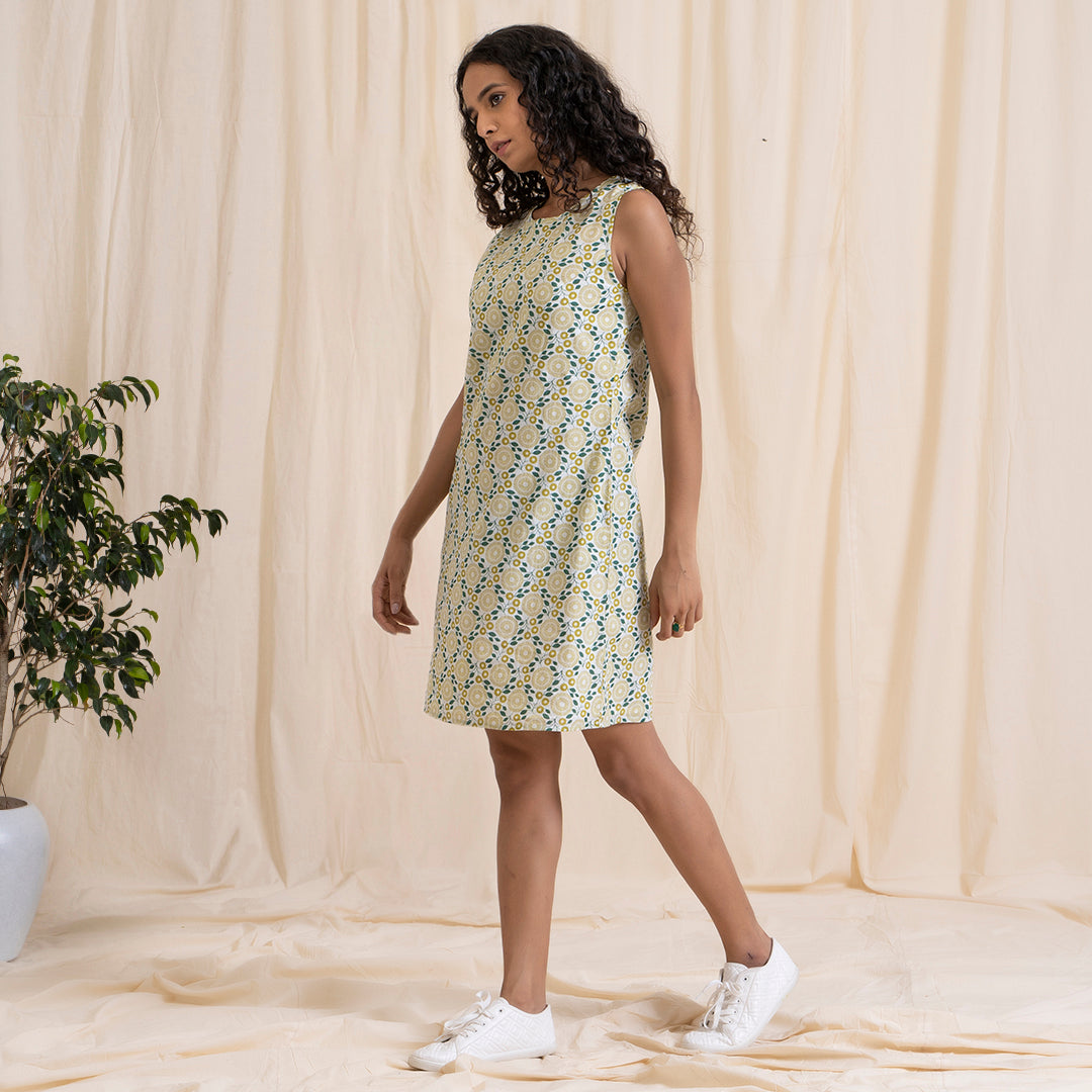 Yellow Green Sleeveless Shift Dress