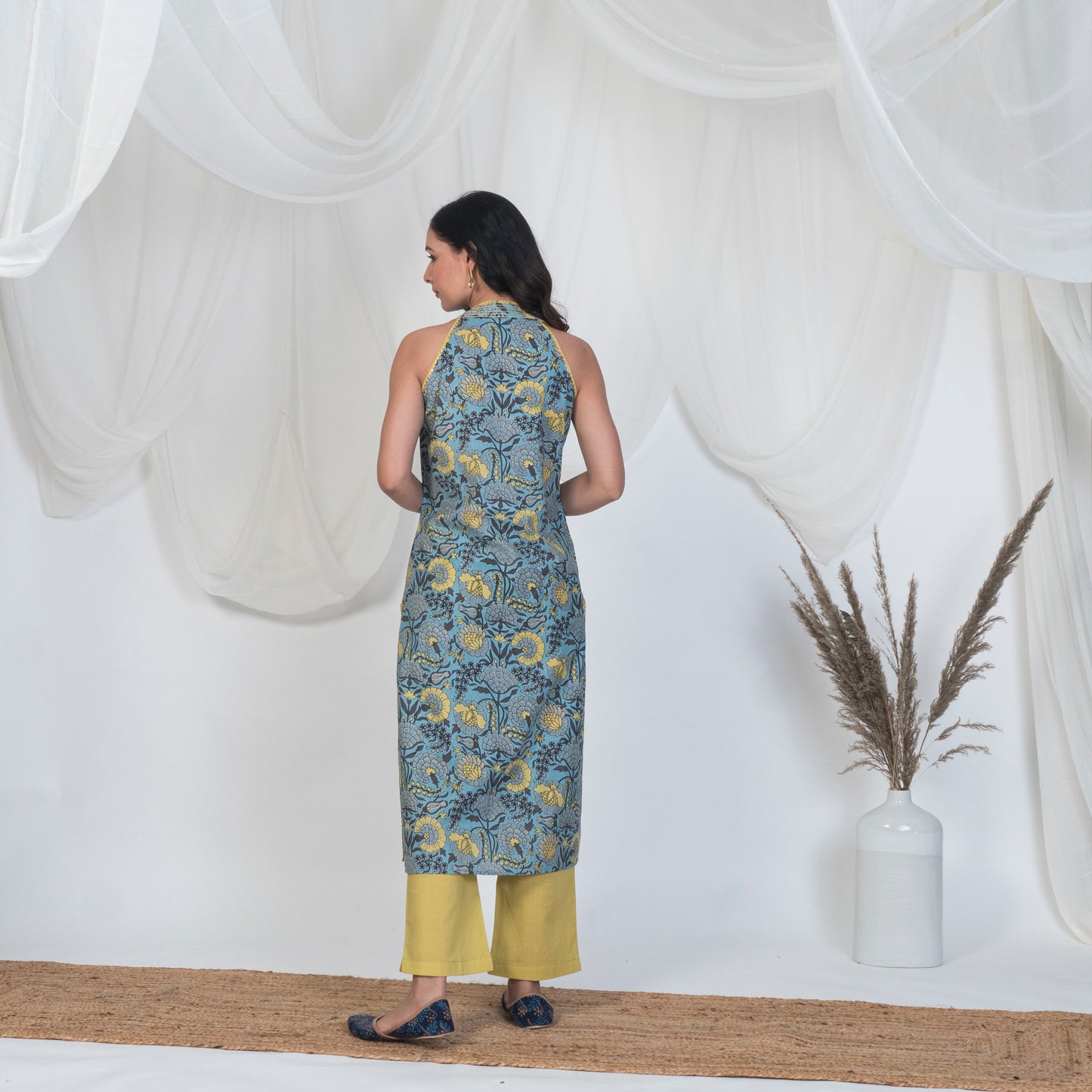 Sleeveless Kurta Set in Blue and Yellow with Solid Pants