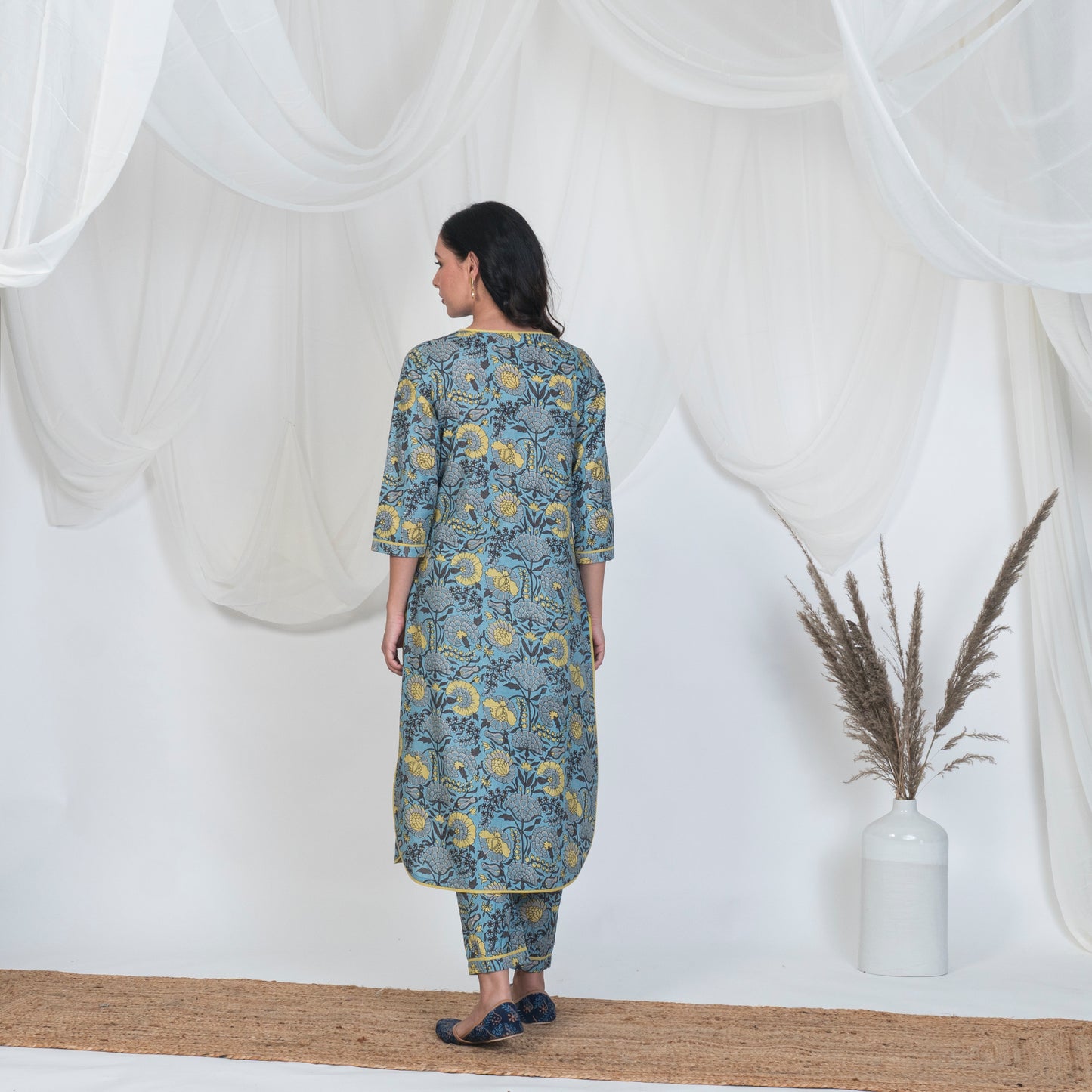 Blue and Yellow Round hem Kurta with Solid Piping