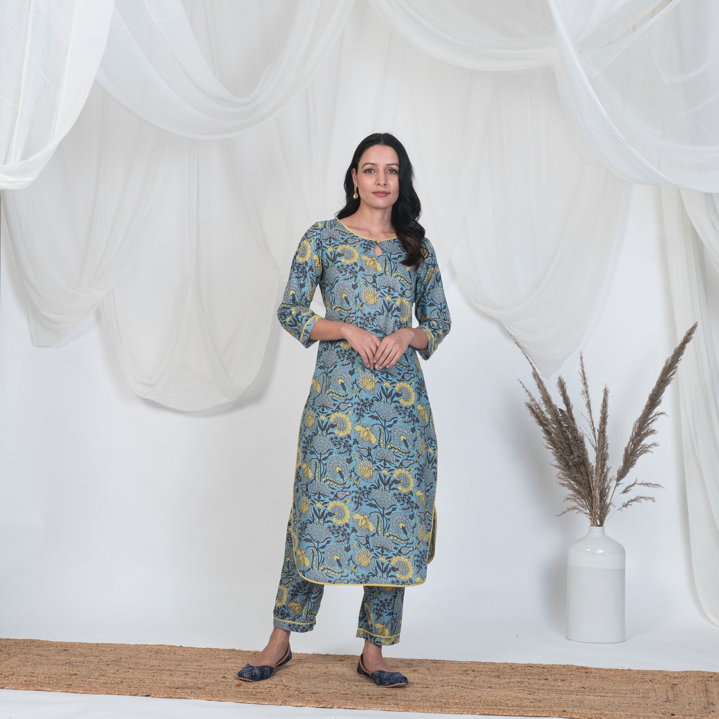 Blue and Yellow Round hem Kurta with Solid Piping