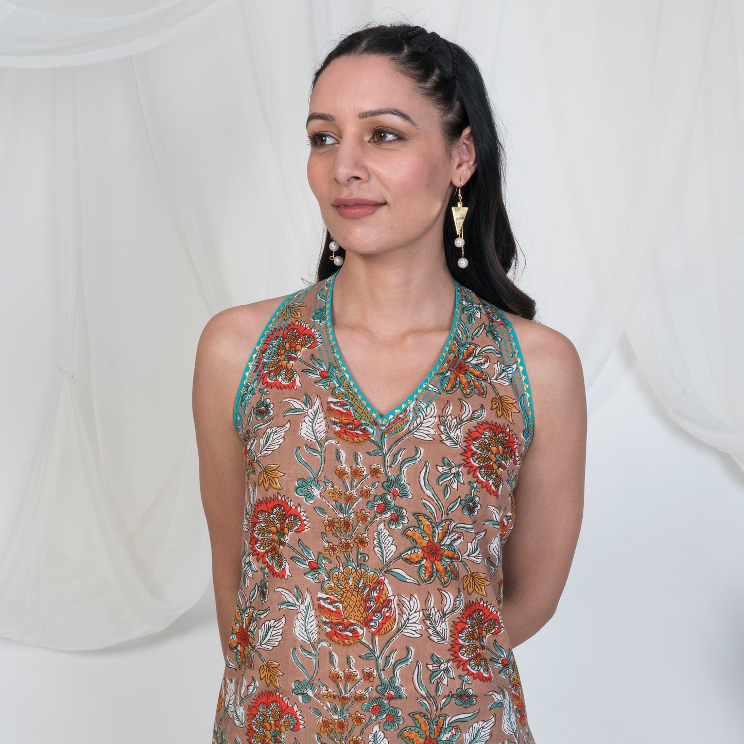 Sleeveless Kurta in Hazel brown Print