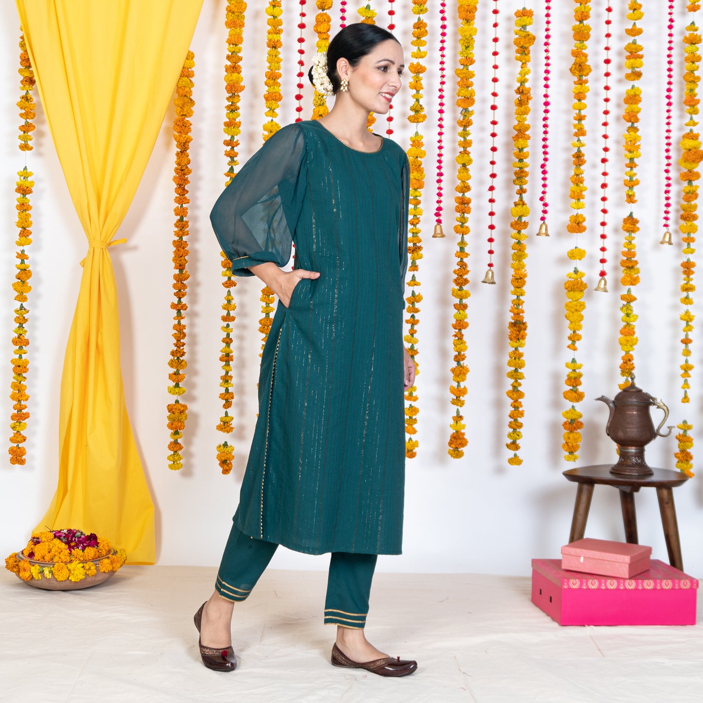 Green Round Neck With Chiffon Sleeves Kurta Set With Dupatta (Set Of 3)