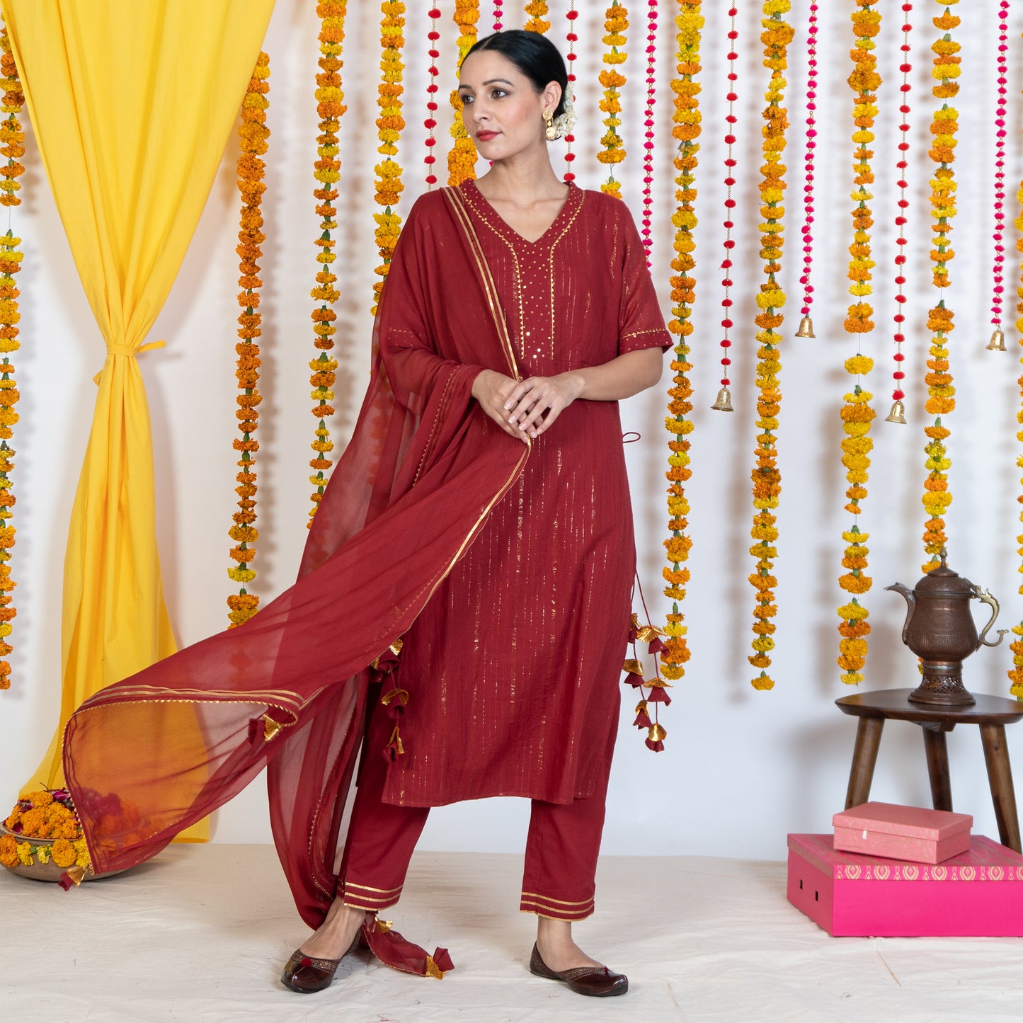Red V-Neck Straight Panel Kurta With Tassels (Set Of 3)
