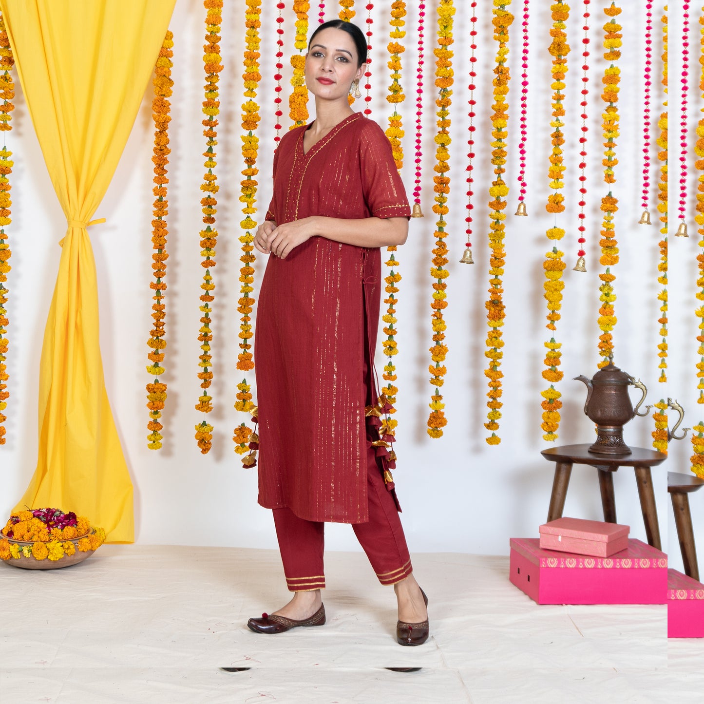 Red V-Neck Straight Panel Kurta With Tassels (Set Of 3)