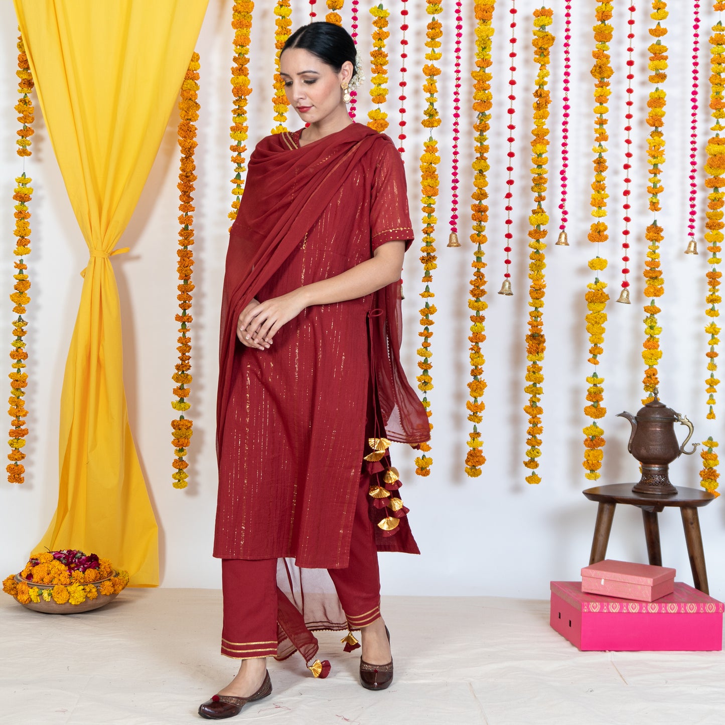 Red V-Neck Straight Panel Kurta With Tassels (Set Of 3)