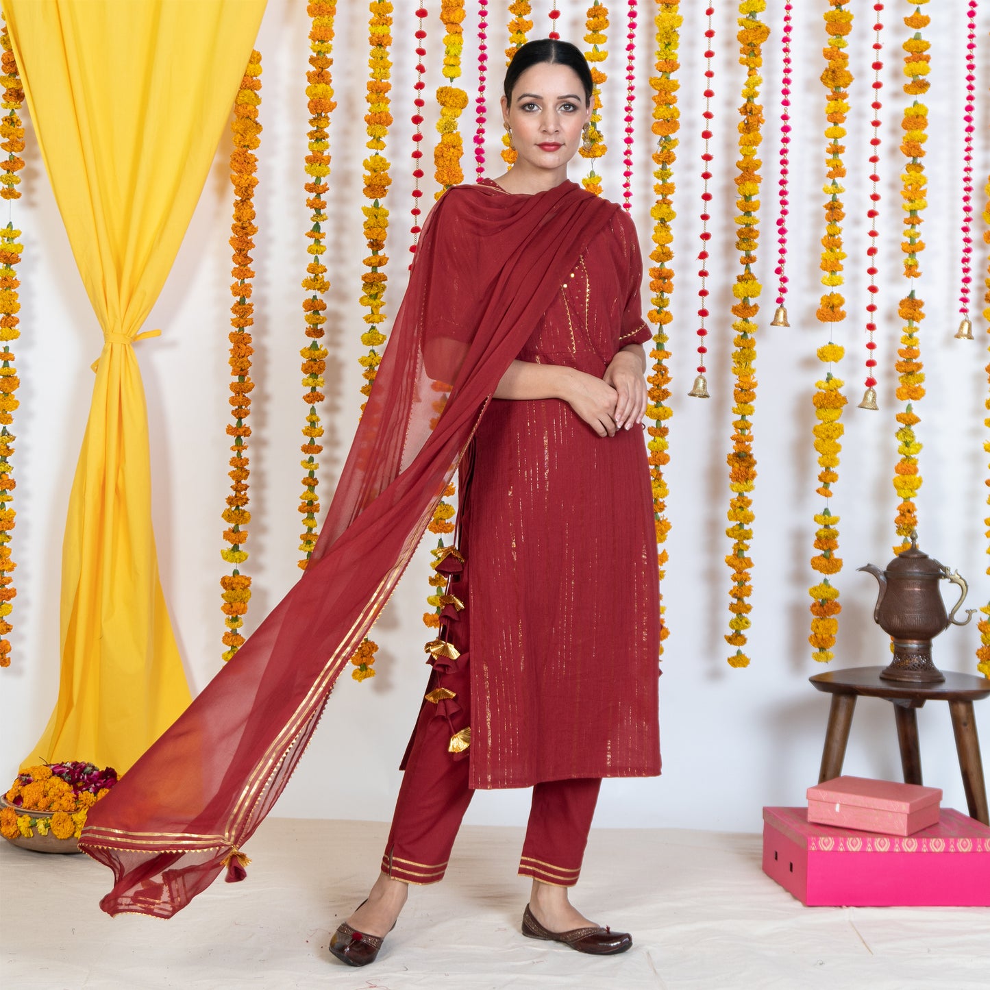 Red V-Neck Straight Panel Kurta With Tassels (Set Of 3)