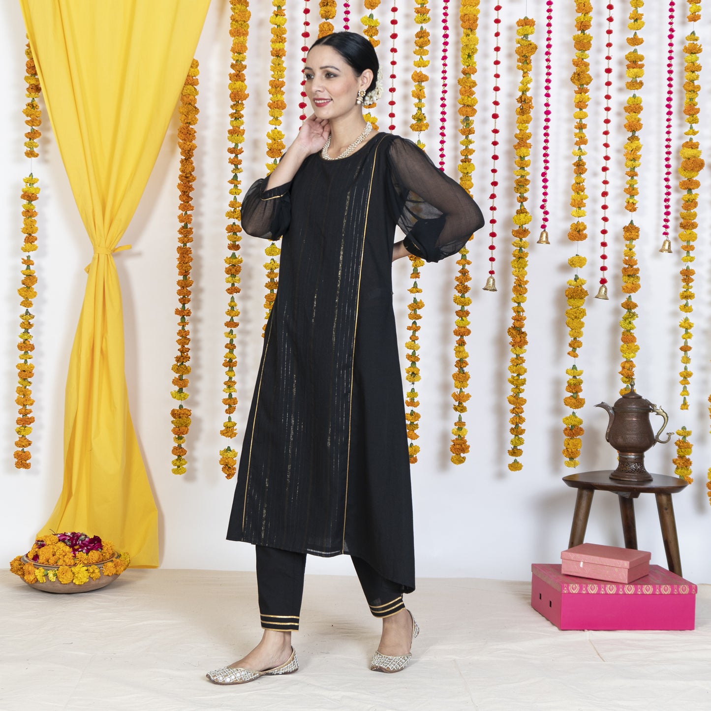 Black Round Neck, Puffed Chiffon Sleeves Kurta Set With Dupatta