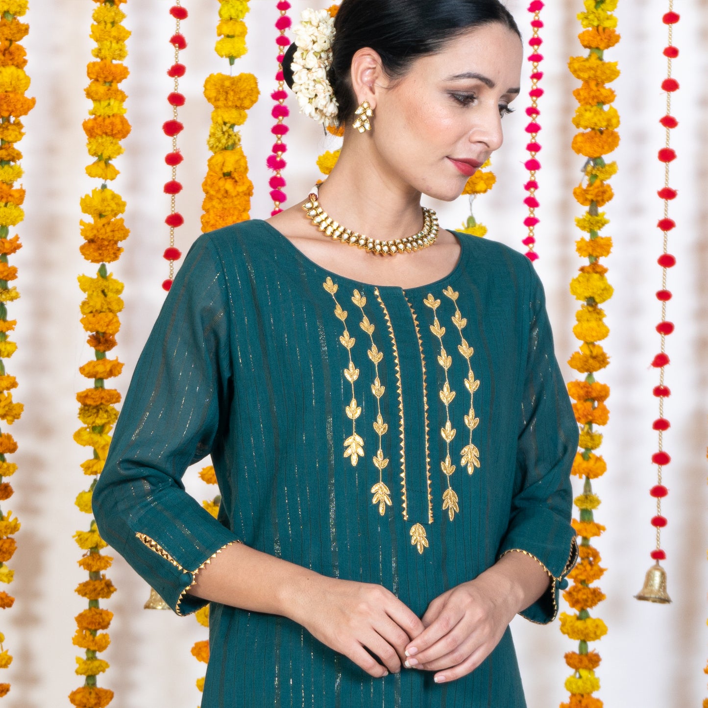 Green Gotta Patti Embroidered Straight Kurta Set With Dupatta (Set Of 3)