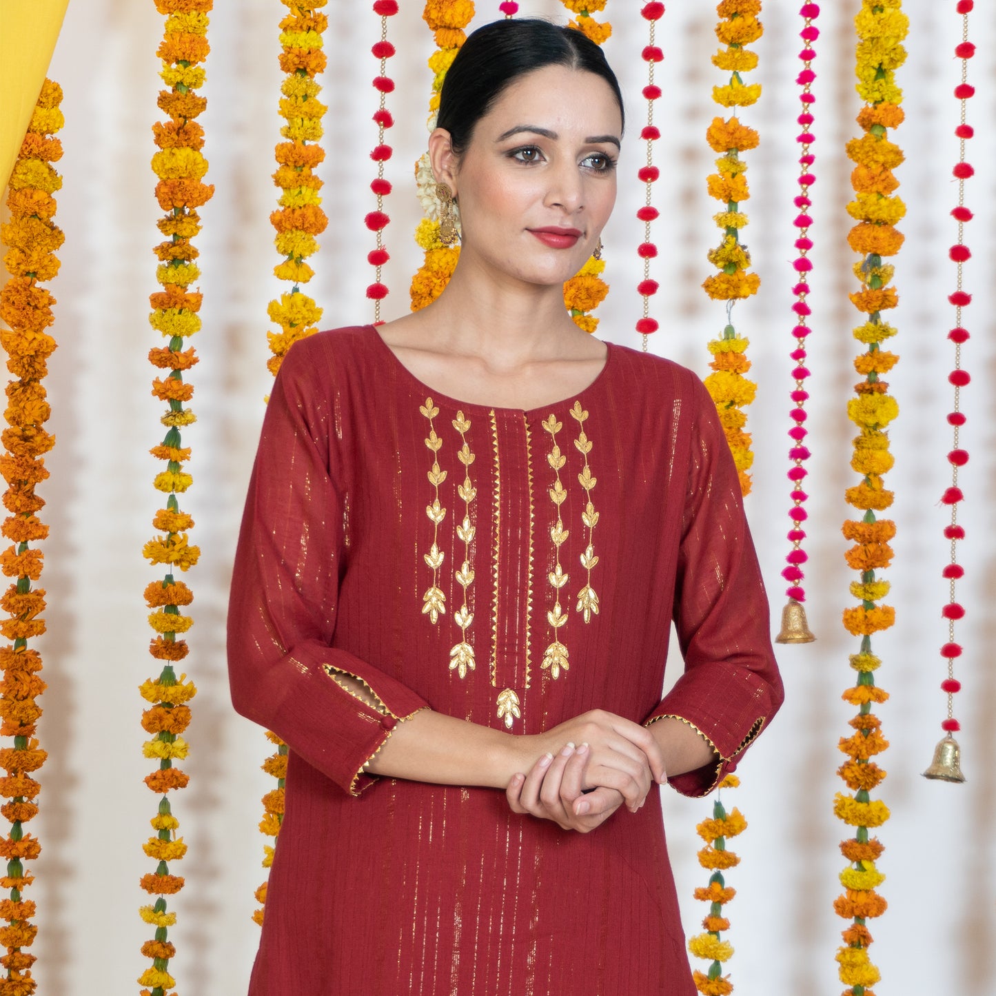 Red Gotta Patti Embroidered Straight Kurta Set With Dupatta (Set Of 3)