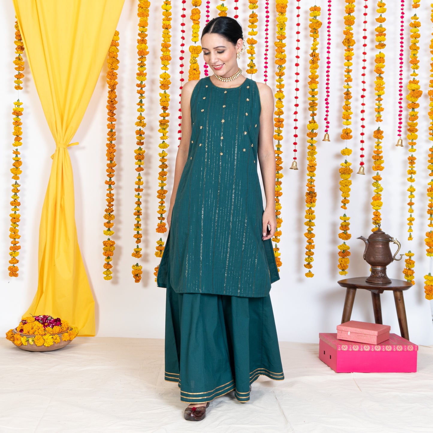 Green Round Neck, Sleeveless Embroidery Short Kurta Sharara Set With Dupatta (Set Of 3)