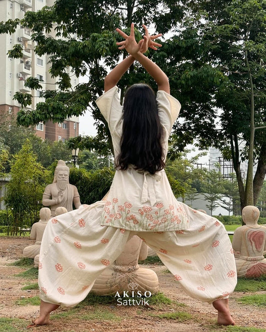 Cotton Yoga Sets for Meditation & Breathwork: The U.S. Trend Beyond Asana Practice