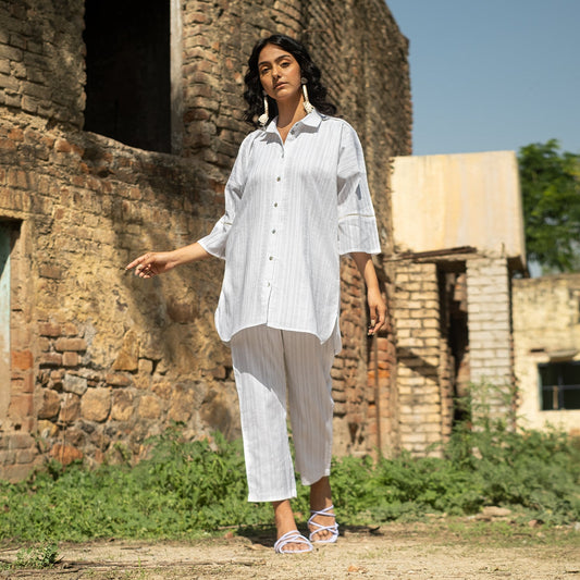 White oversized button down shirt style kurta with straight pants co-ord set (set  of 2)