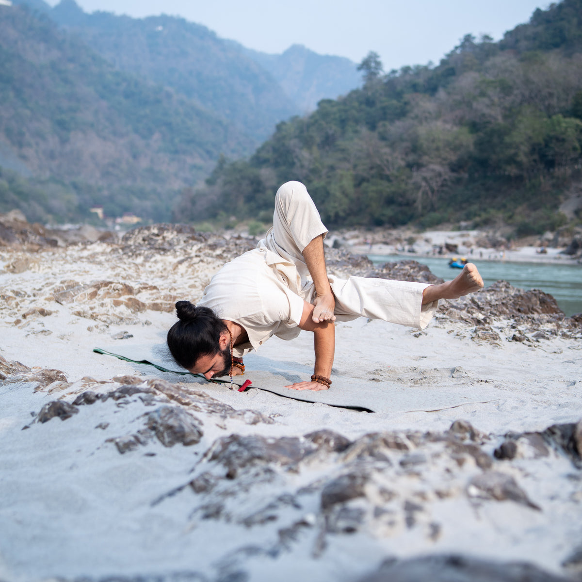 Men Yoga Pants and Yoga Top Set White -Sattva — view 3