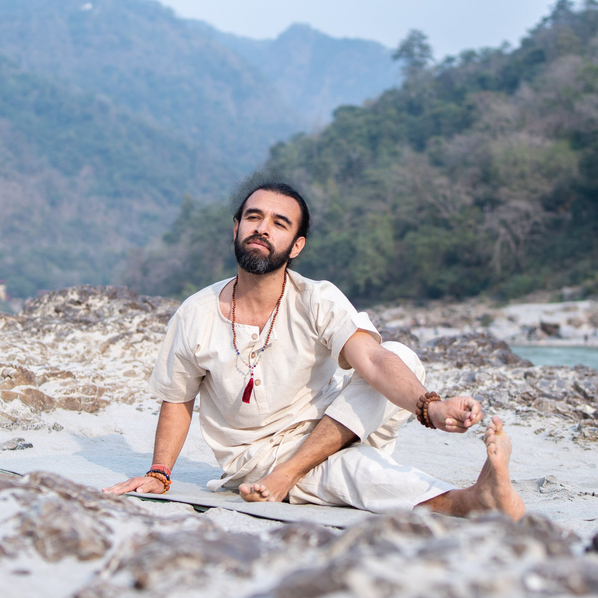 Men Yoga Pants and Yoga Top Set White -Sattva — view 4