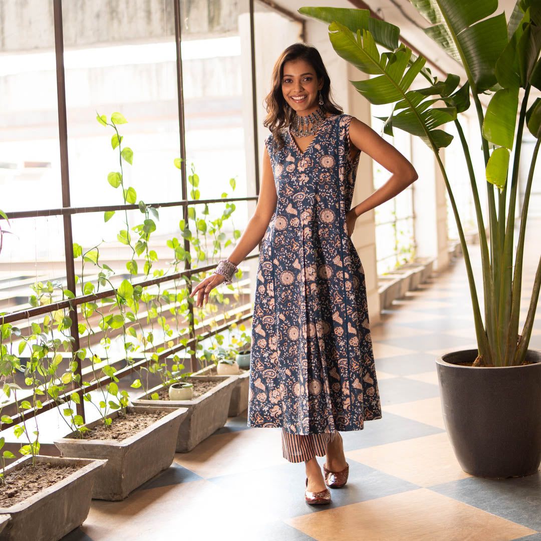 Blue Block Printed Flared Front Pleated Kurta